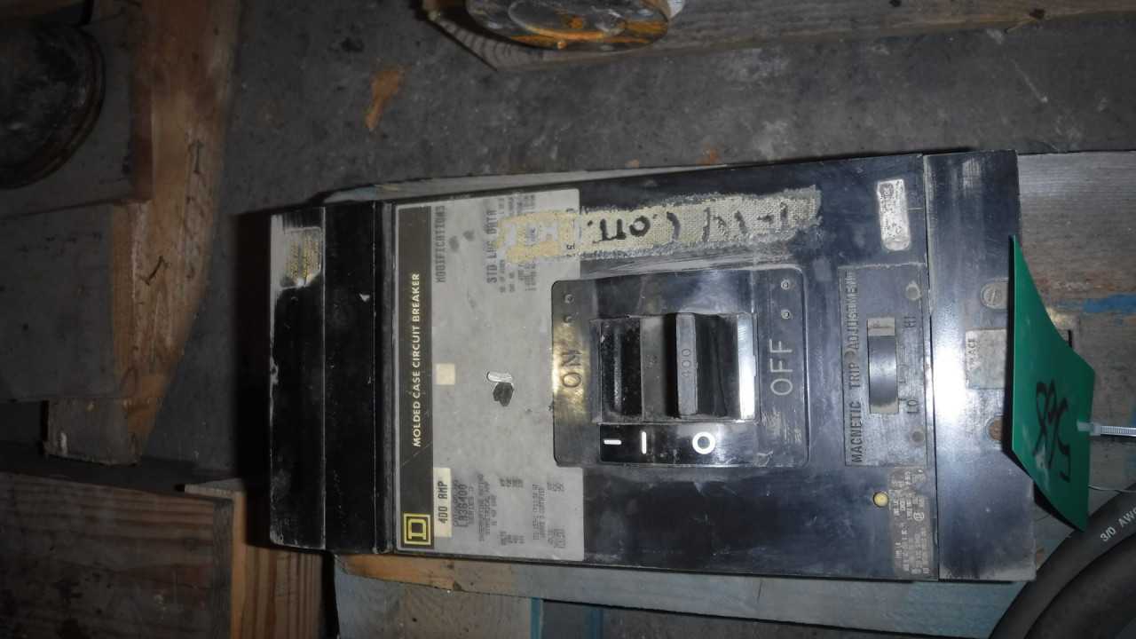 400 Amp Square-D Circuit Breaker - CIRCUIT BREAKERS