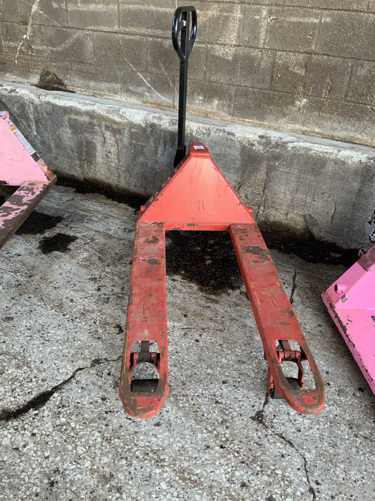 PALLET JACK - MATERIAL HANDLERS