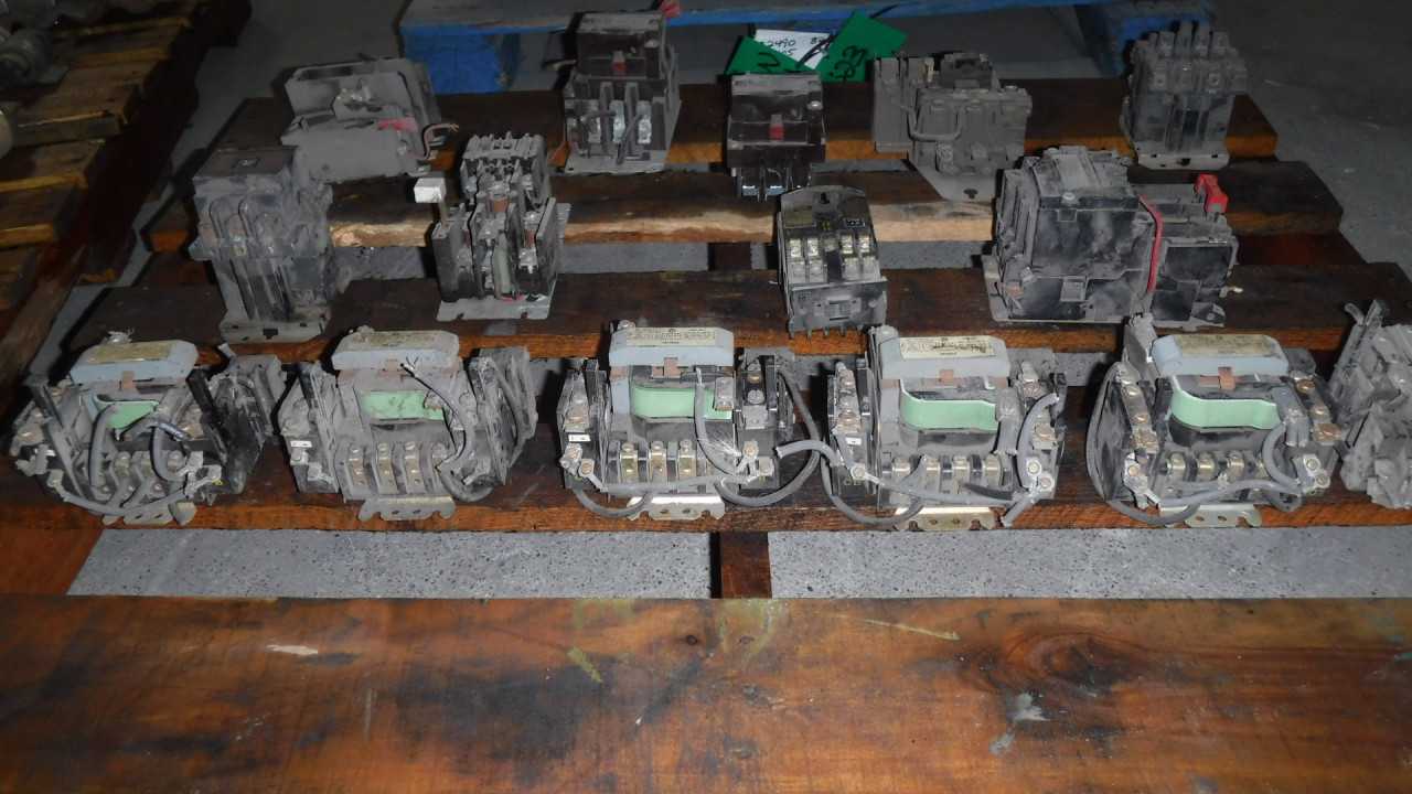 Lot of Assorted Starters Size 0 Through Size 2 - MOTOR STARTERS