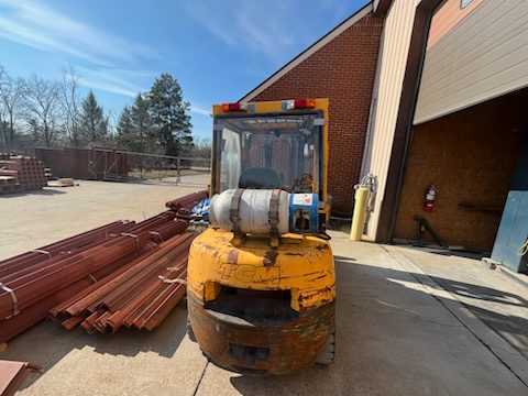 2002 TCM Forklift - SIT-DOWN FORKLIFTS