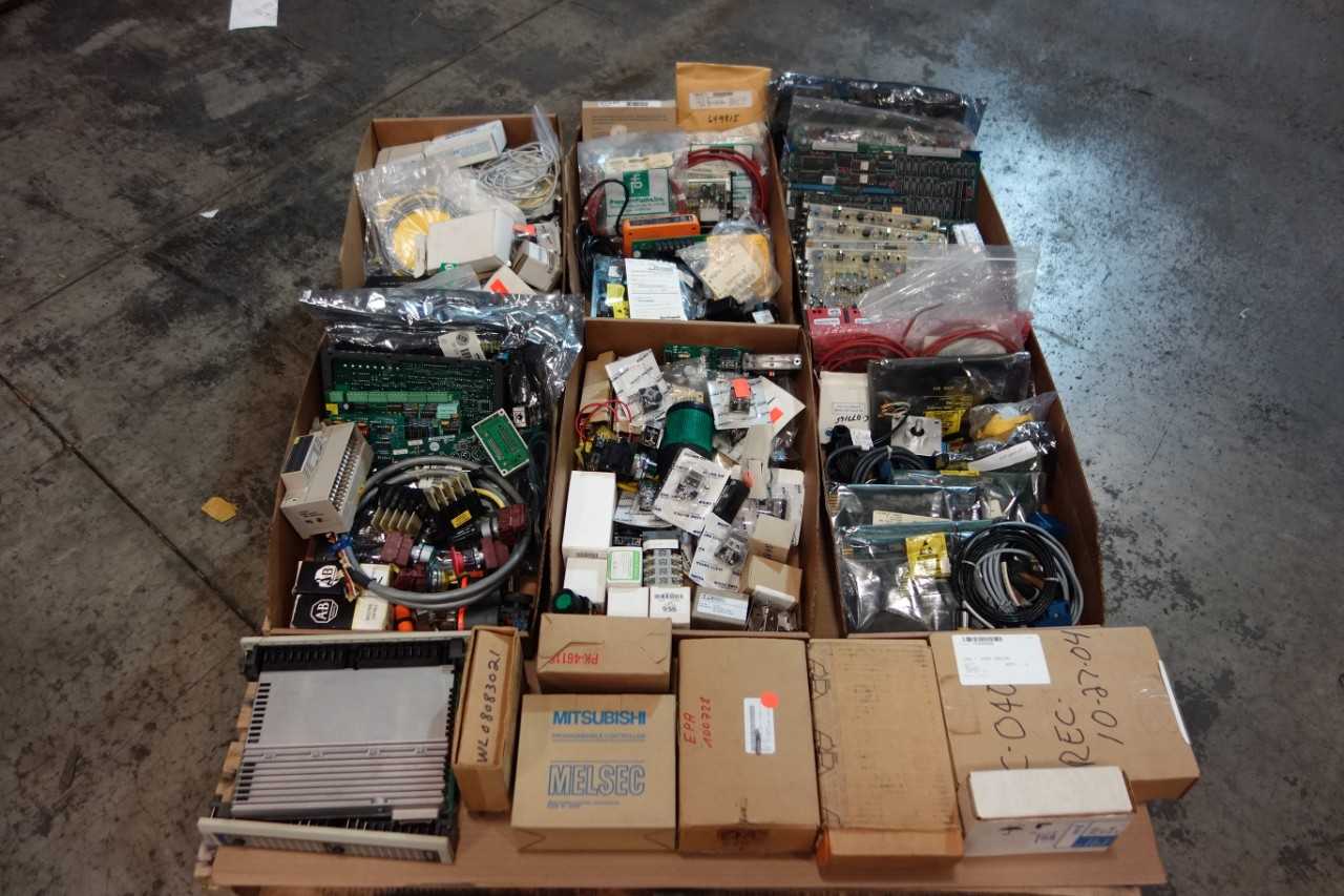 1 PALLET OF ASSORTED ELECTRICAL- CABLE-WIRE, CONTROL BOARDS, MODULES- SICK, ALLEN BRADLEY, MITSUBISHI - AUTOMATION & CONTROLS