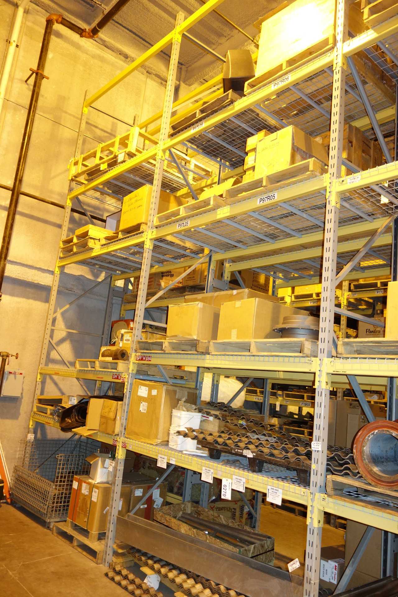 CONTENTS OF 2 UPRIGHT RACKING SECTIONS, STAINLESS - INDUSTRIAL PARTS