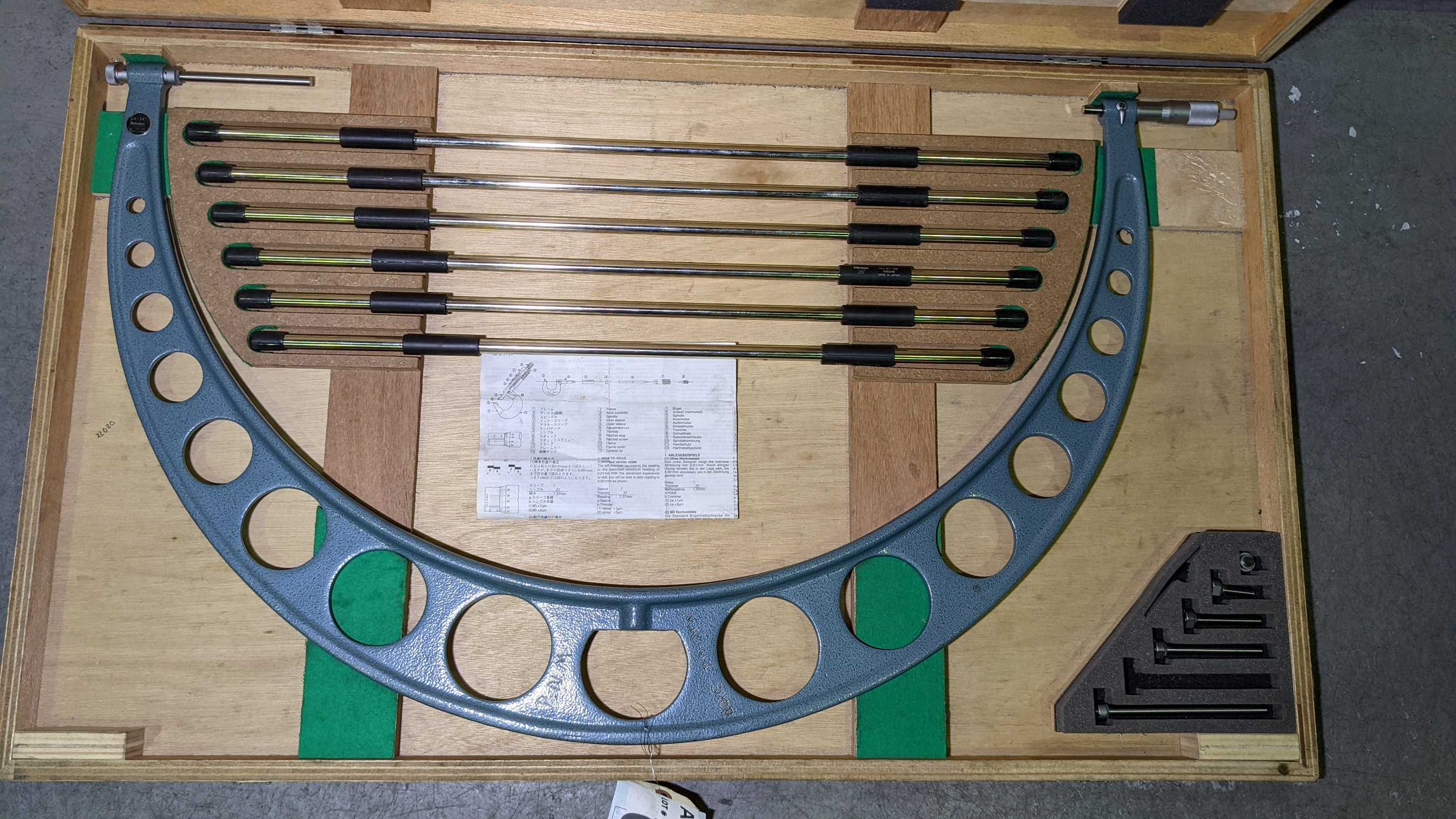 MITUTOYO CALIPER