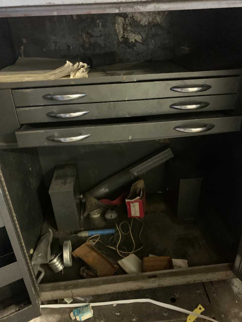Metal Tool Storage Cabinet - TOOL STORAGE