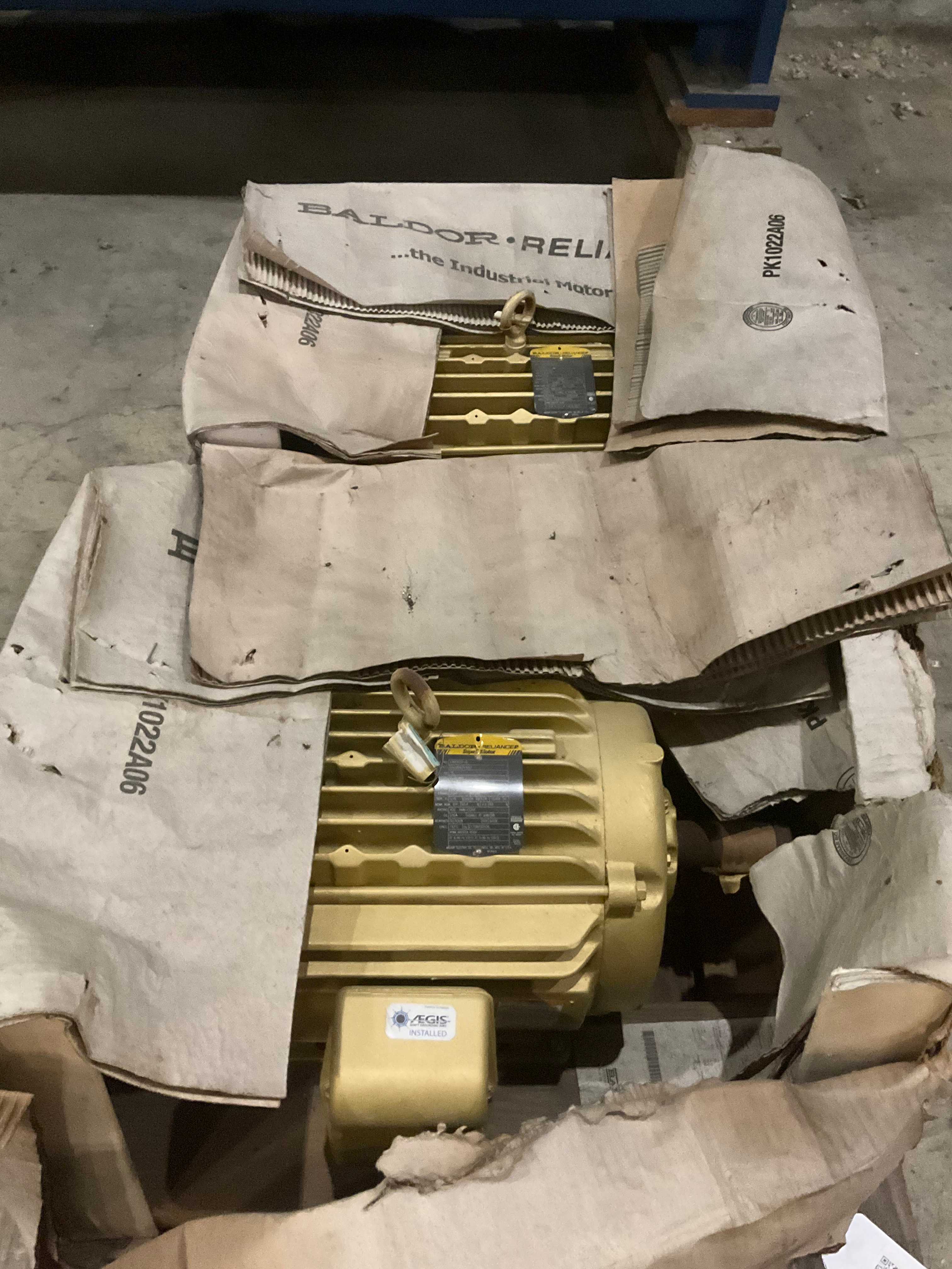 QTY 2 - BALDOR EM2333T-G AC MOTORS - AC MOTOR