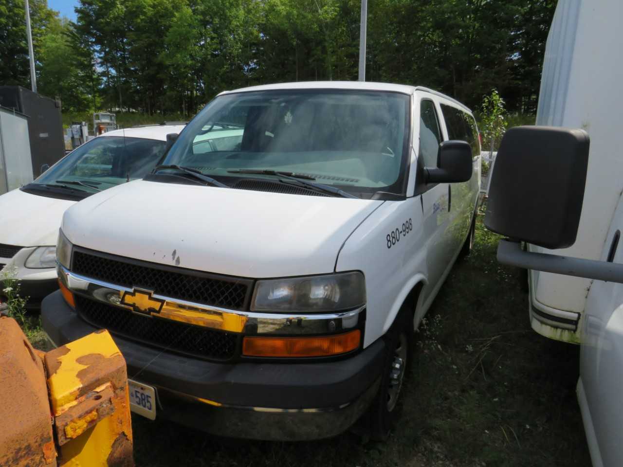 2009 CHEV EXPRESS VAN - HYDRO EXCAVATOR TRUCKS