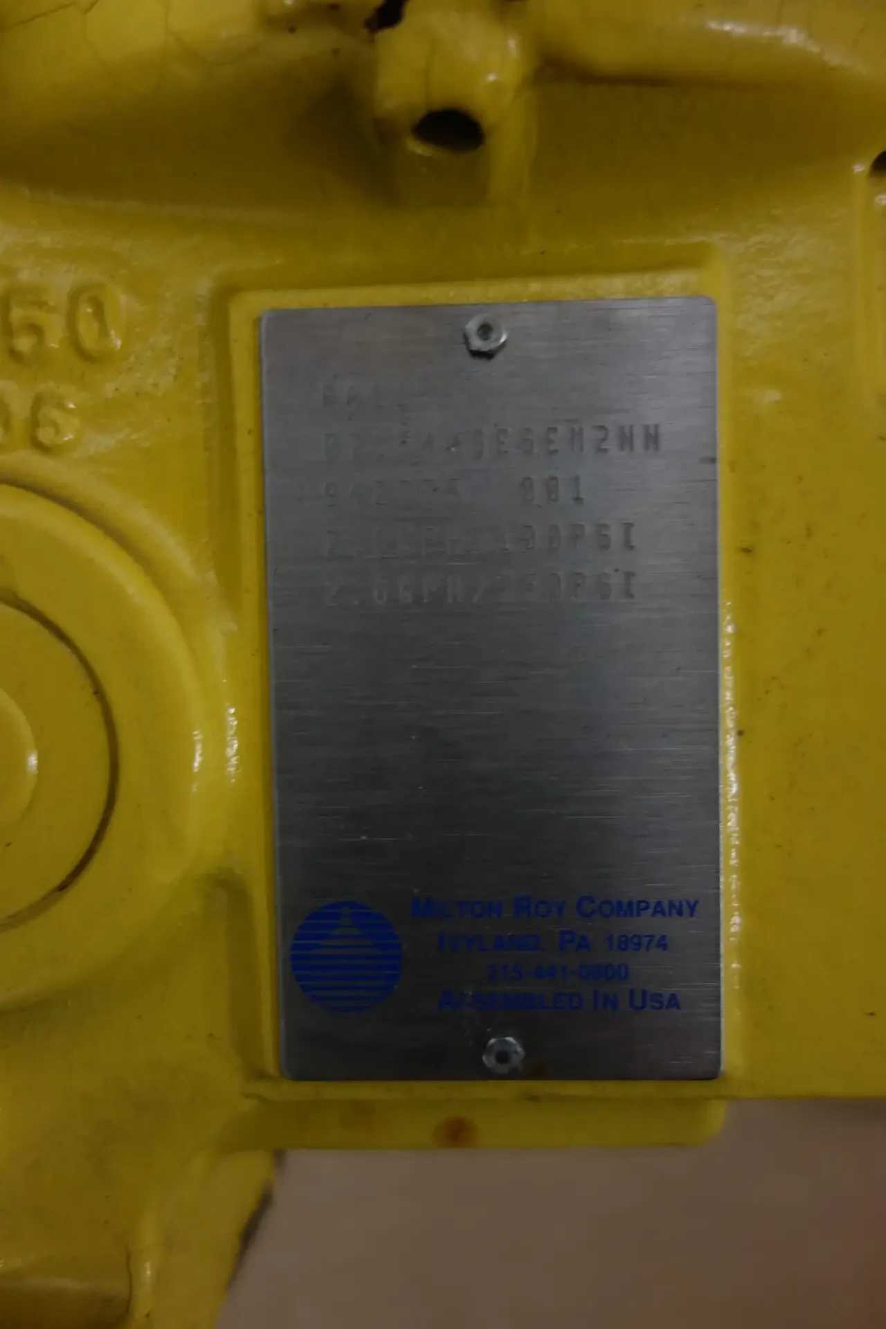 1 PALLET OF ASSORTED METERING PUMPS - METERING PUMP