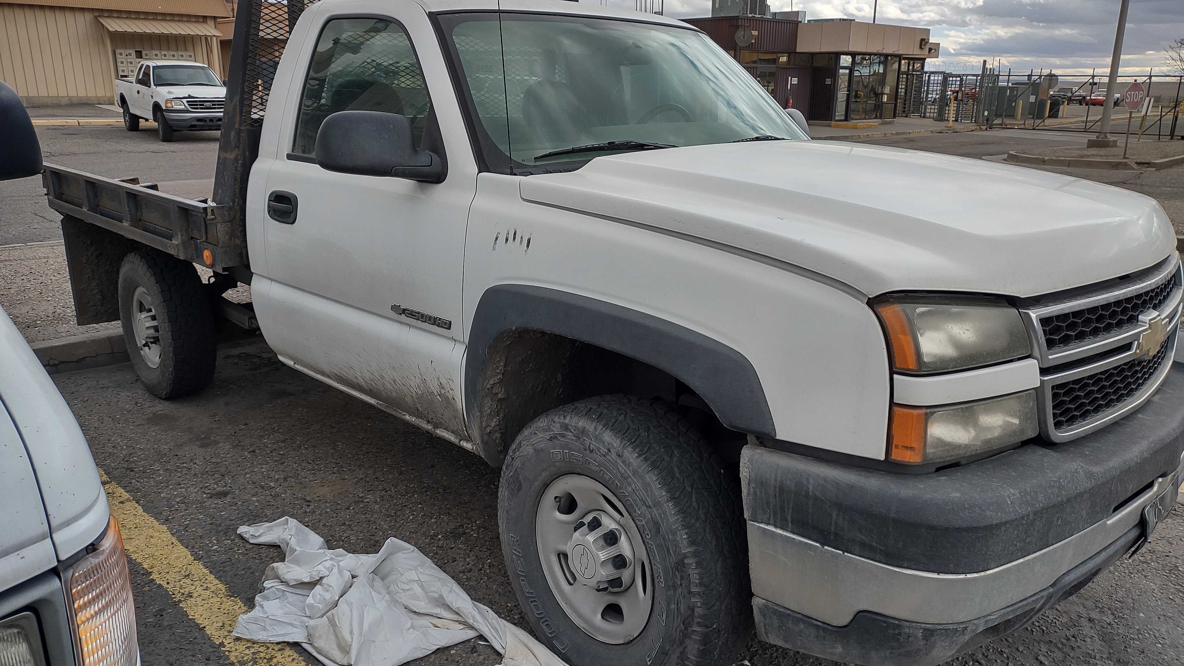 2006 CHEVROLET C2500 SILVERADO REG - HYDRO EXCAVATOR TRUCKS