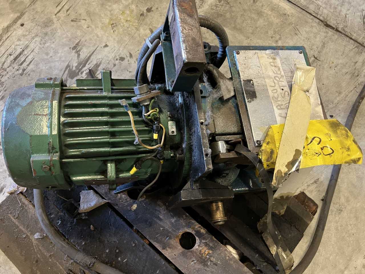 General electric skr134ssp220 3 hp motor - ELECTRIC MOTORS