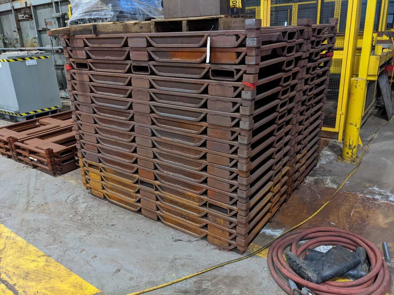 LOT OF 19 80X80IN STEEL MACHINE BASE SKIDS - MACHINING ACCESSORIES & TOOLING