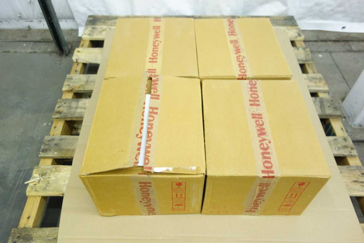LOT OF 4 HONEYWELL GAUGE PRESSURE TRANSMITTERS - INSTRUMENTATION