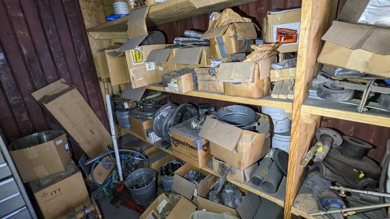 CONTENTS OF CONTAINER - INDUSTRIAL PARTS