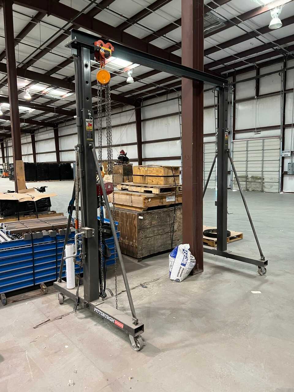 PITTSBURGH 1 TON TELESCOPING GANTRY CRANE (NEW MEXICO) - LIFTING EQUIPMENT