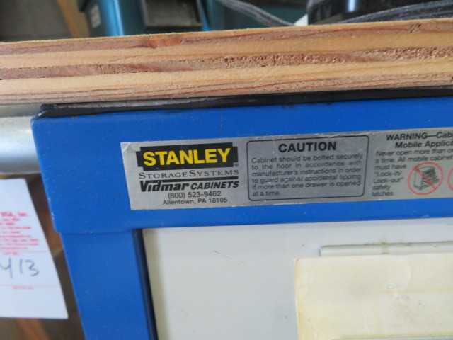 Stanley 4 drawer tool cabinet and contents - MISCELLANEOUS