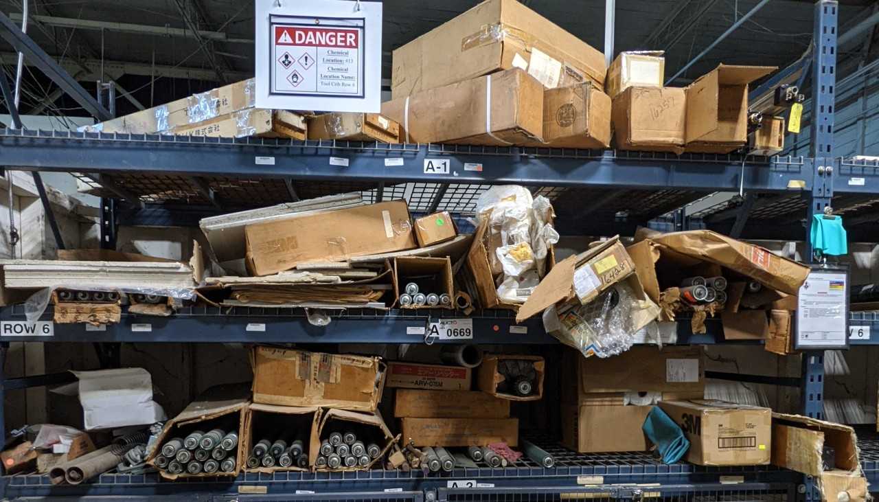 CONTENTS OF RACKING ( 3 SECTIONS ) - MISCELLANEOUS CONTENTS OF RACKING ( 3 SECTIONS ) - MISCELLANEOUS
