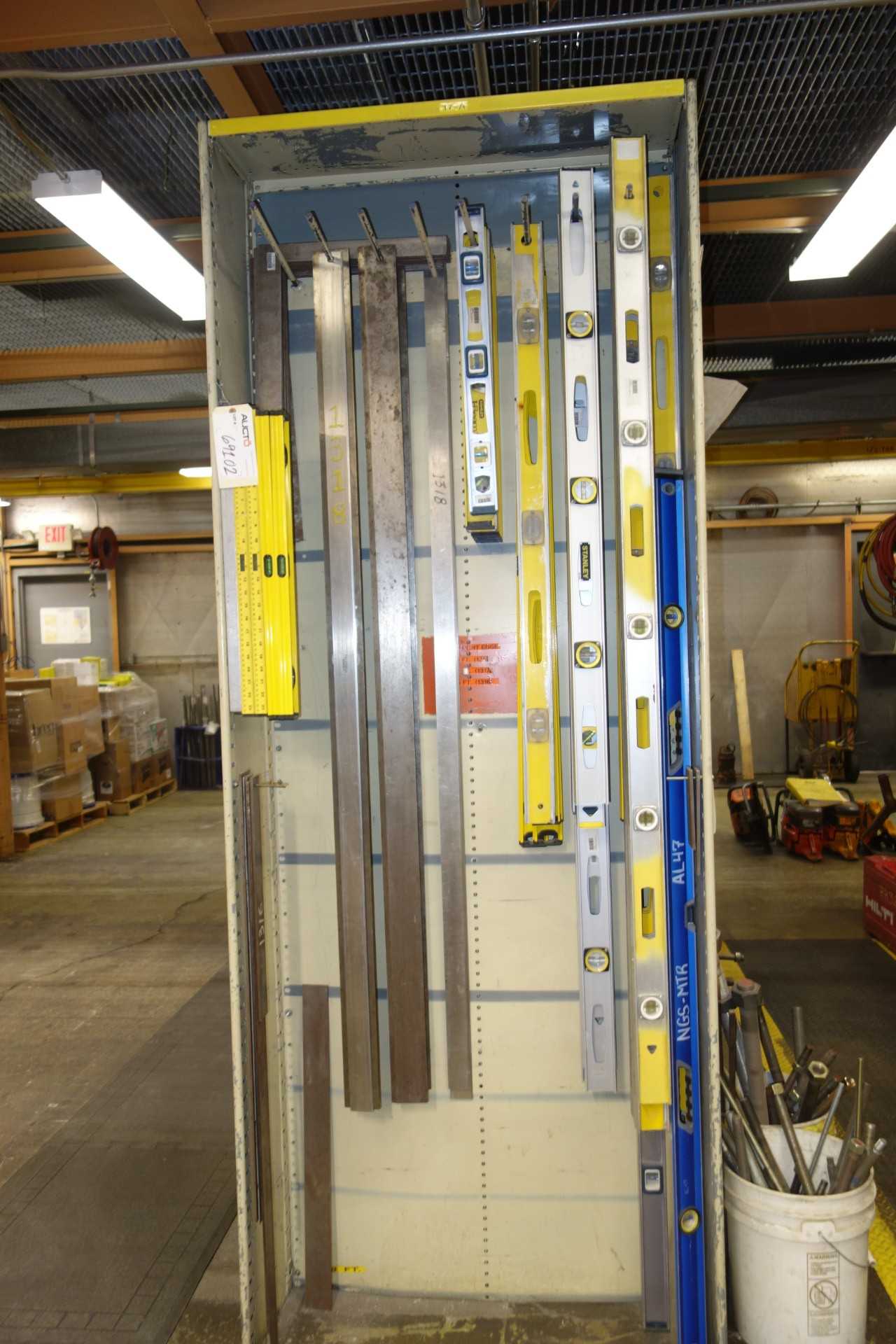 Contents of Shelving - Stanley levels and straight edges - ELECTRIC POWER TOOLS