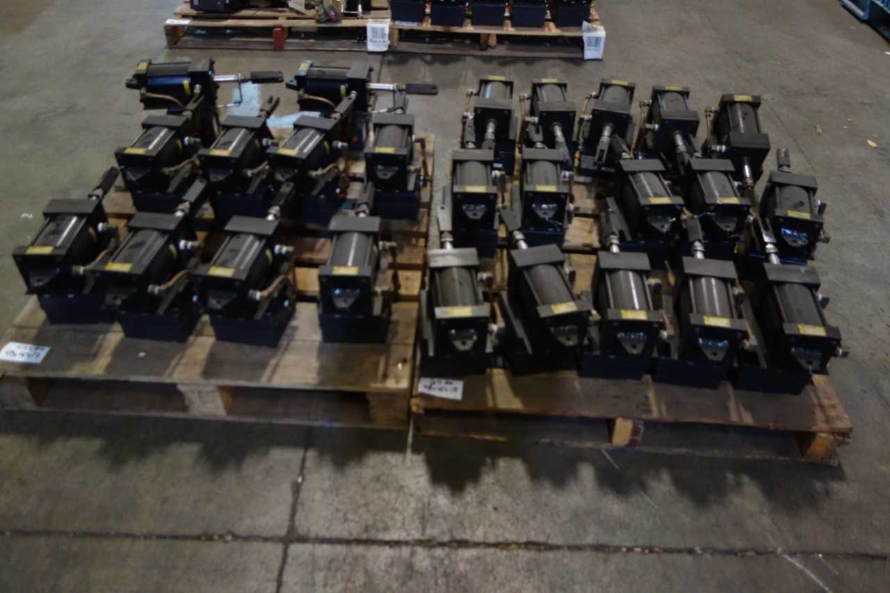 2 PALLETS OF PARKER DOUBLE ACTING PNEUMATIC CYLINDERS   FBB2AUV813A - PNEUMATIC CYLINDERS & ACTUATORS