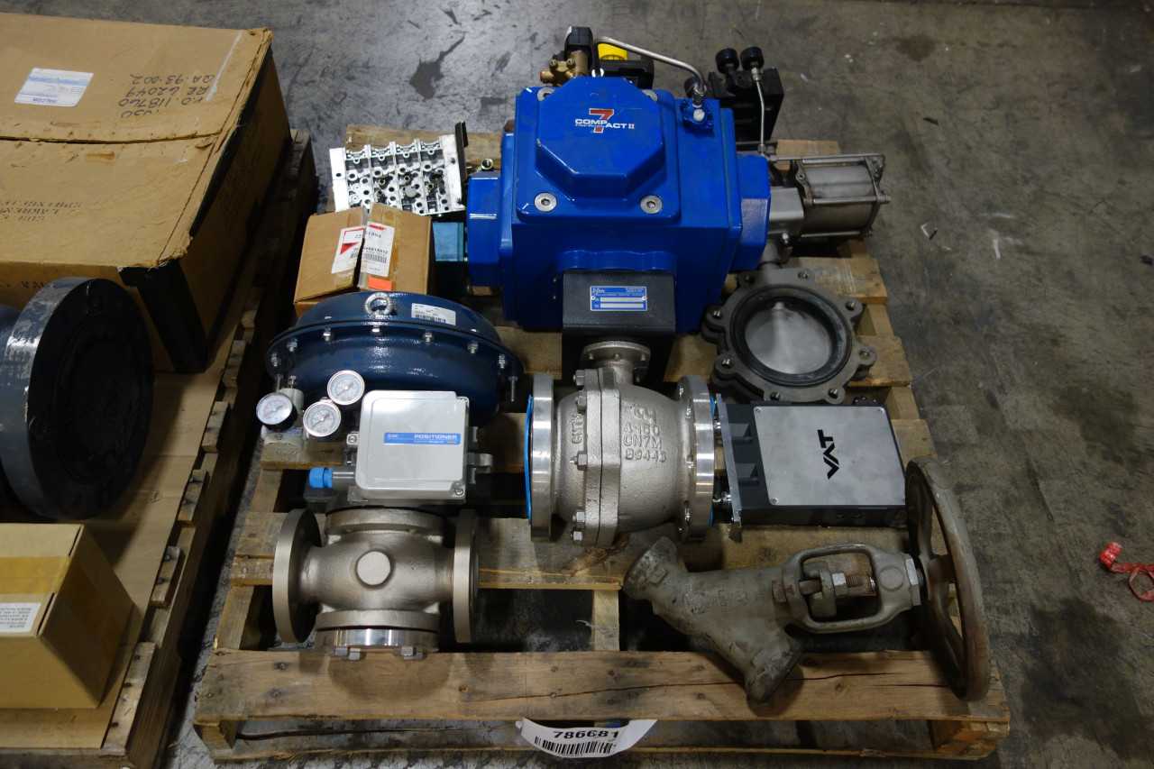 2 PALLETS OF ASSORTED VALVES AND VALVE ACCESSORIES - VALVES