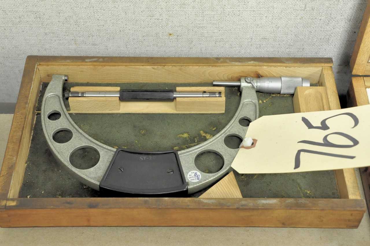 VIS Outside Micrometer with Case - INSTRUMENTATION