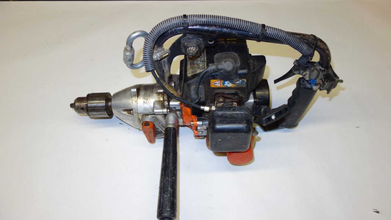 TANAKA TED-262R GAS POWERED DRILL 26CC 1.3 HP 2-STROKE W REVERSING LEVER - ELECTRIC POWER TOOLS