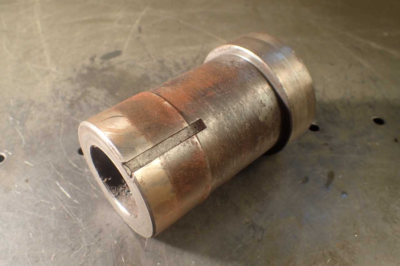 Brown & Sharpe #22 Collet Chuck Sleeve 2-3/4" Nose OD 4.255" Long 2-3/8" Tail OD - MACHINING ACCESSORIES & TOOLING