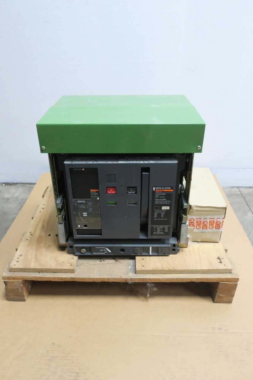 MERLIN GERIN MP20H1 MASTERPACT 3P 2000A AIR POWER BREAKER - SWITCHGEAR