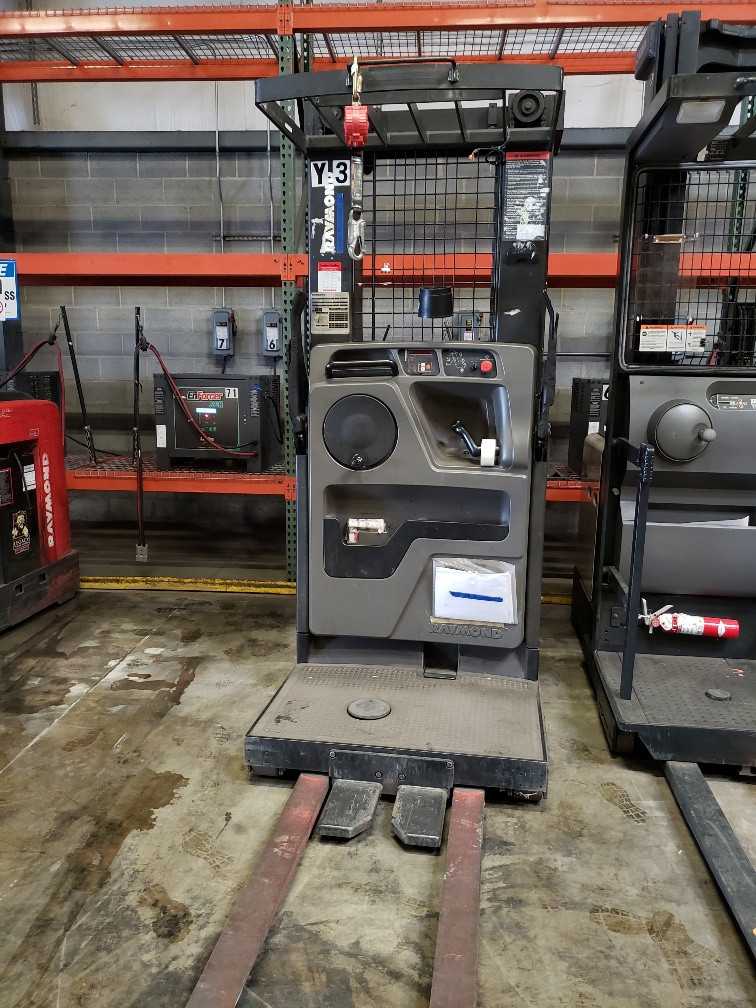2006 Raymond EASI540-OPC30TT order picker Columbia SC - ORDER PICKER