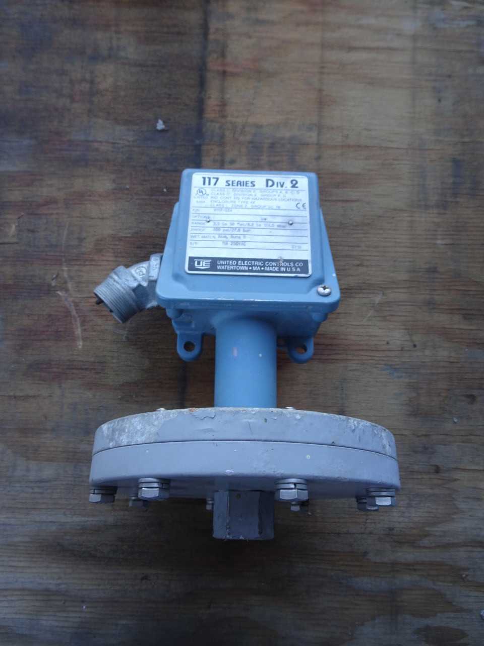 United Electric H117-524 Pressure controller - AUTOMATION & CONTROLS