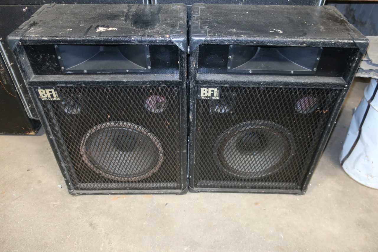 LOT OF 2 BFI BULLFROG SPEAKERS - MISCELLANEOUS