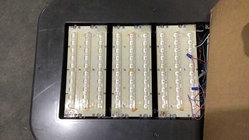 Lot of Assorted LED Lights & Fixtures - LIGHTING