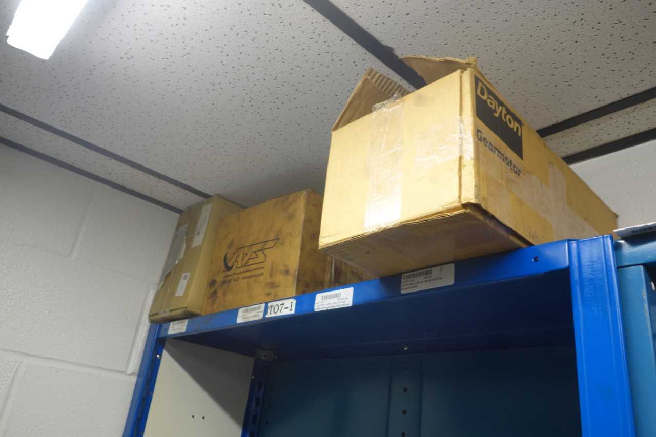 Contents of 1x section shelving - SHELVING