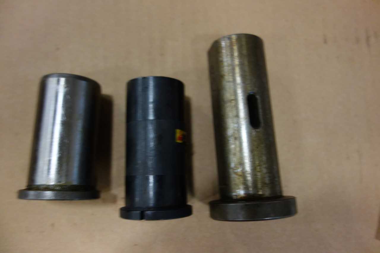 LOT OF ASSORTED TOOL BUSHINGS - ELECTRIC POWER TOOLS