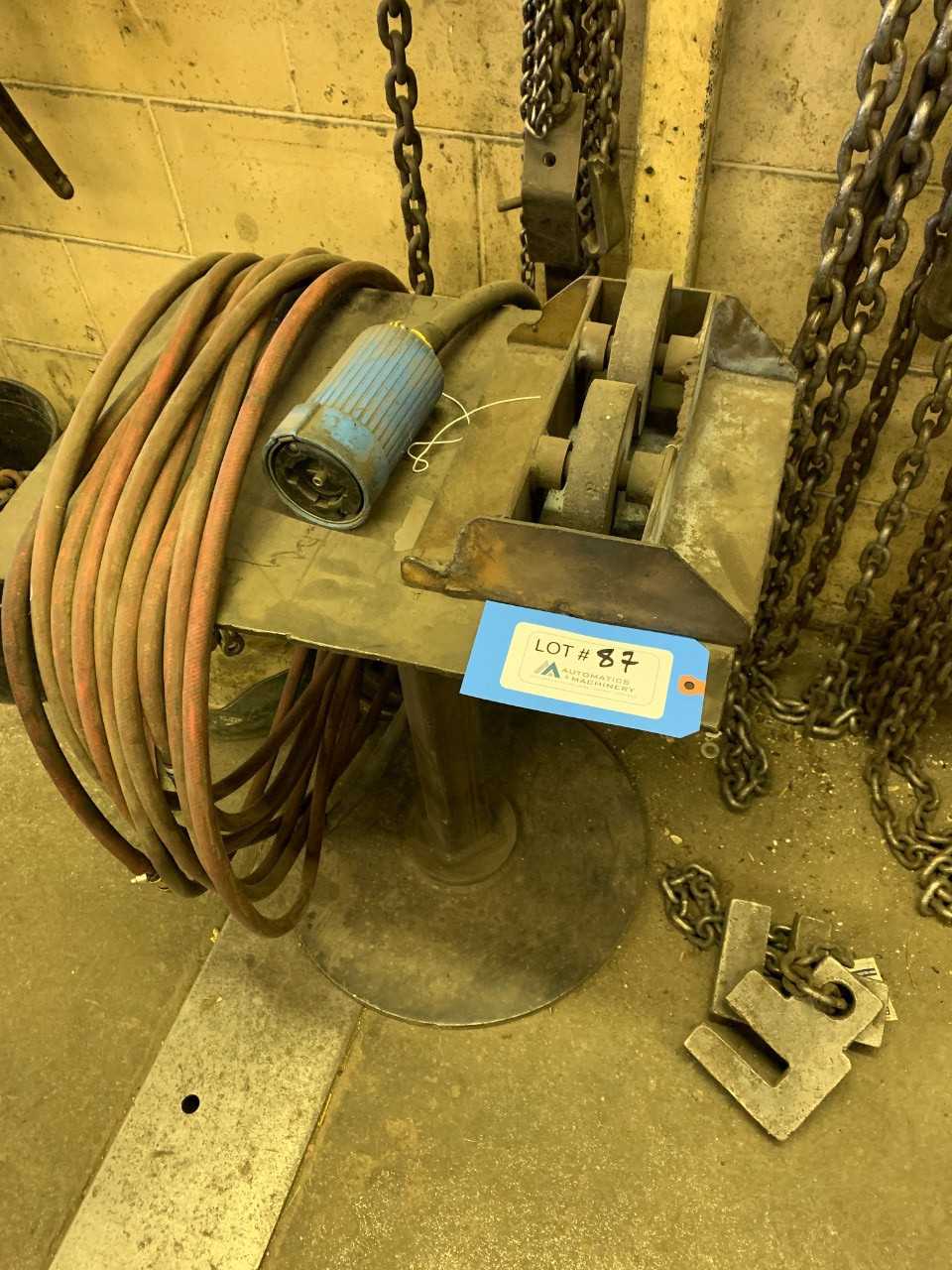 Metal stand with rollers - MATERIAL HANDLING