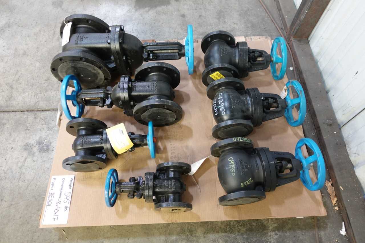 PALLET OF KITZ MANUAL GATE VALVES, ASSORTED SIZES - VALVES
