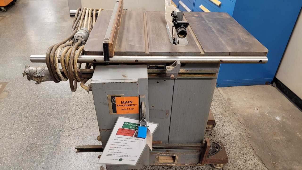 Rockwell Table Saw - METAL SAWS