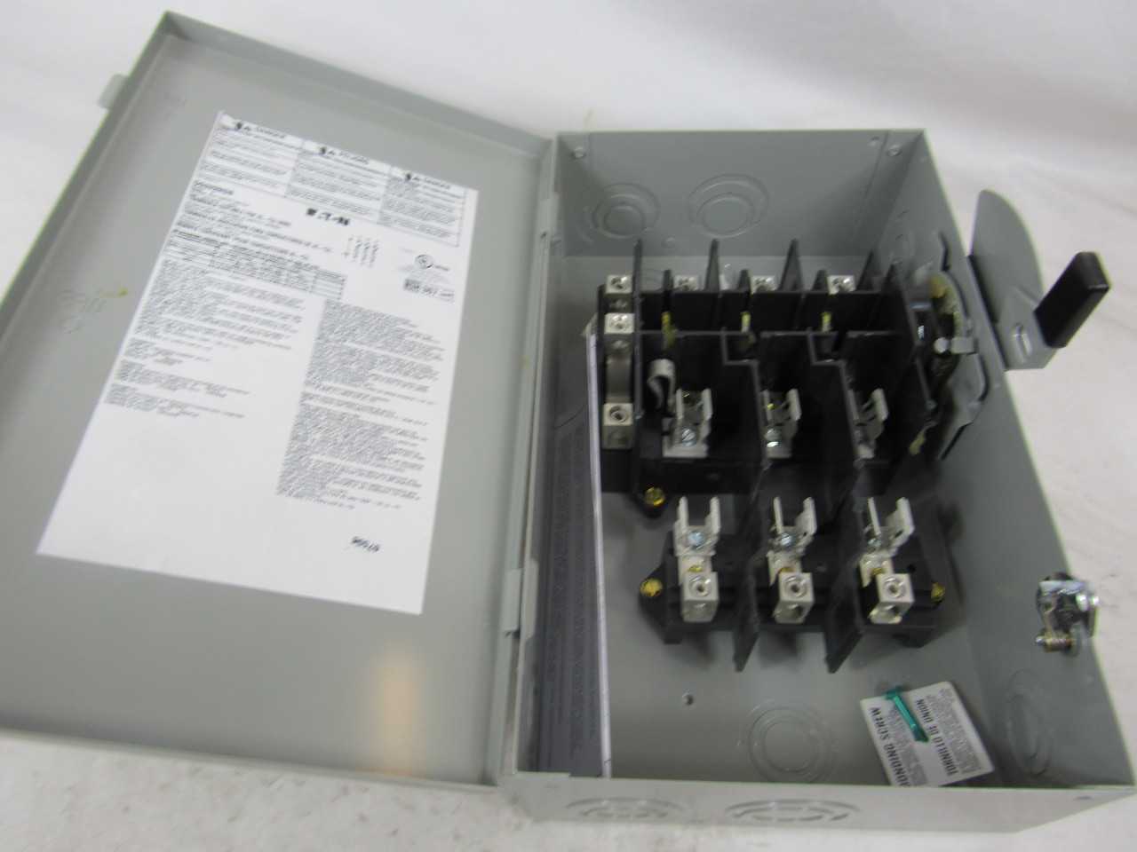 Quantity of 3 New Surplus Eaton DG322NGB Safety Switch 3P 60A 240V 3Ph Fusible NEMA1 - DISCONNECT SWITCHES