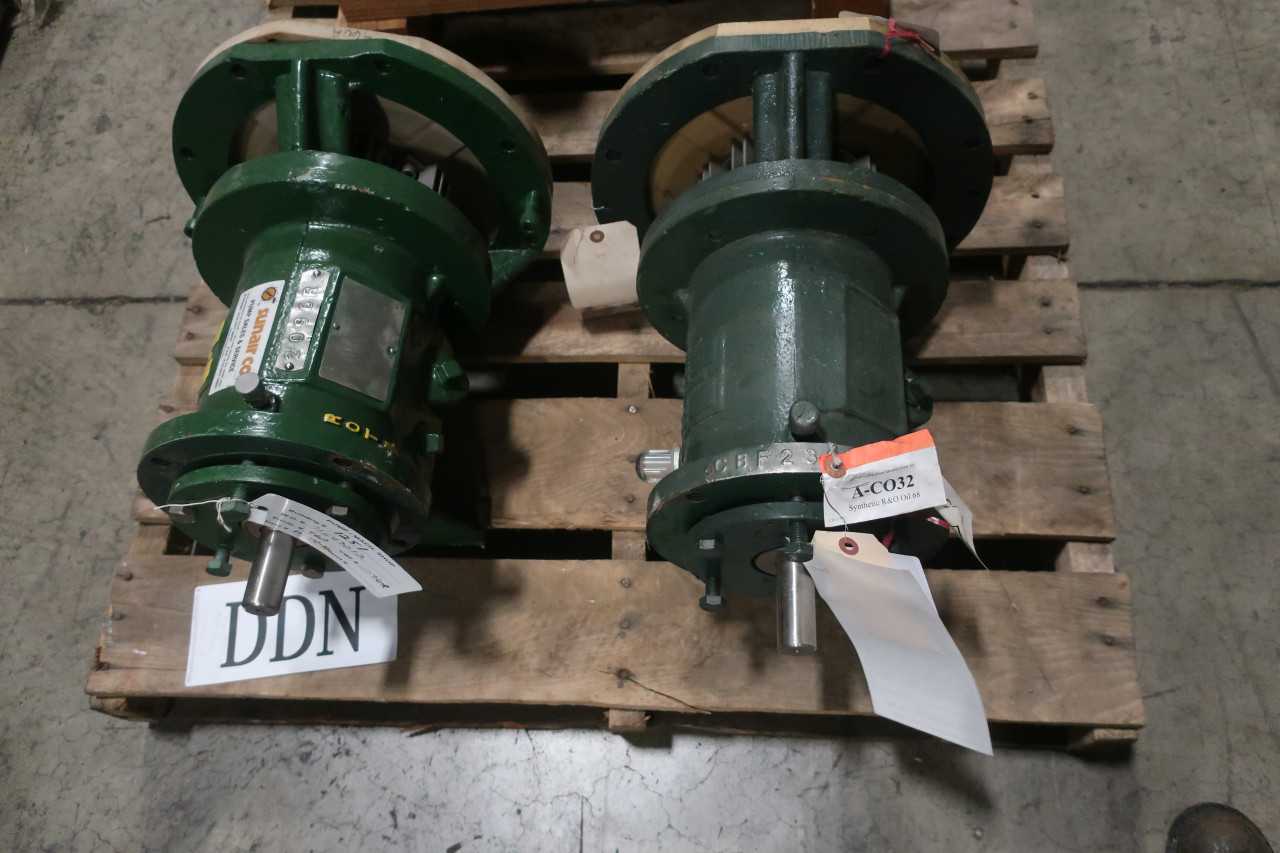 LOT OF 2 ASSORTED MET-PRO FYBROC PUMPS - PUMPS