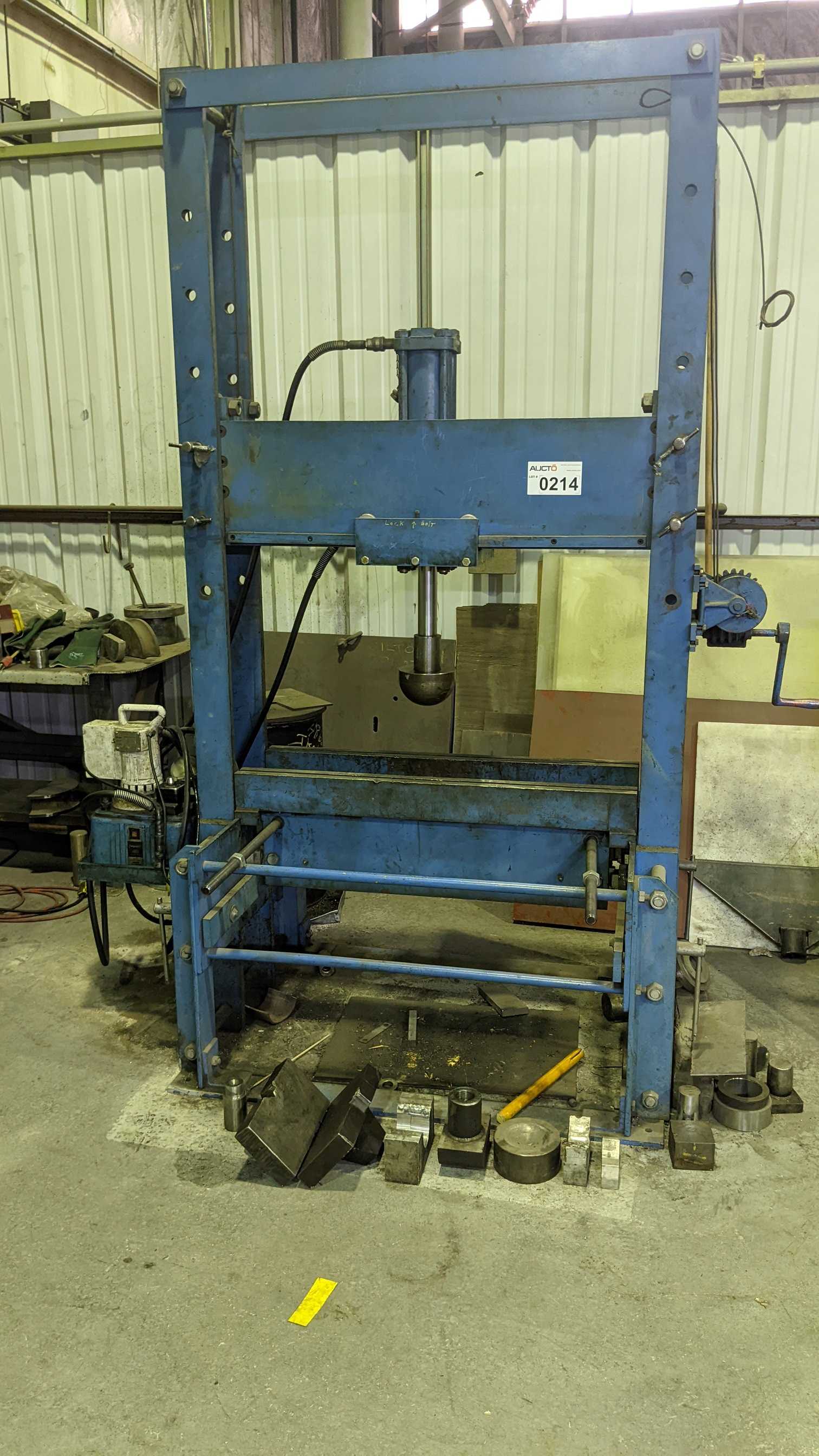 50 TON HYDRAULIC PRESS - PRESSES