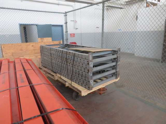 Lot of pallet  Racks - PALLET RACKING