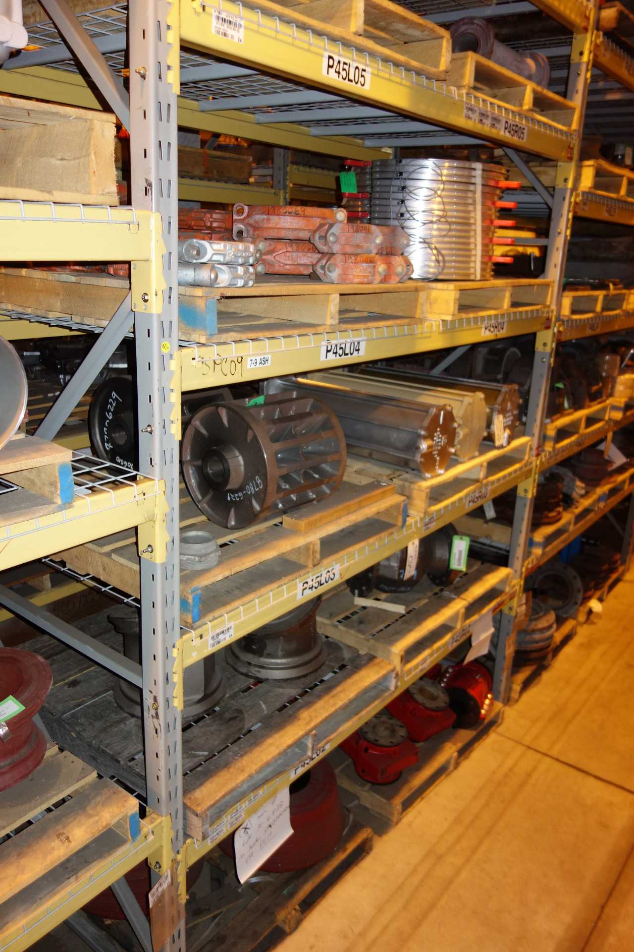 CONTENTS OF 2 UPRIGHT RACKING SECTIONS, VALVES - INDUSTRIAL PARTS
