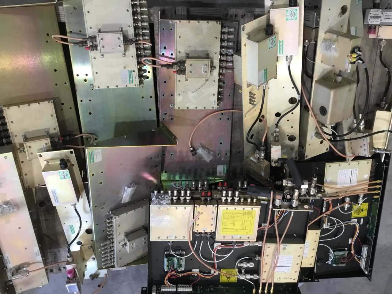 Assorted Pallet of Electronic Communication Equipment - AUTOMATION & CONTROLS