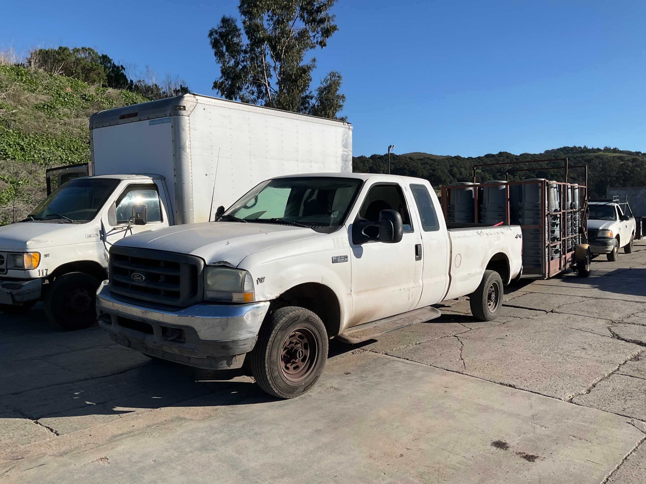 2001 FORD F-250 PICKUP TRUCK