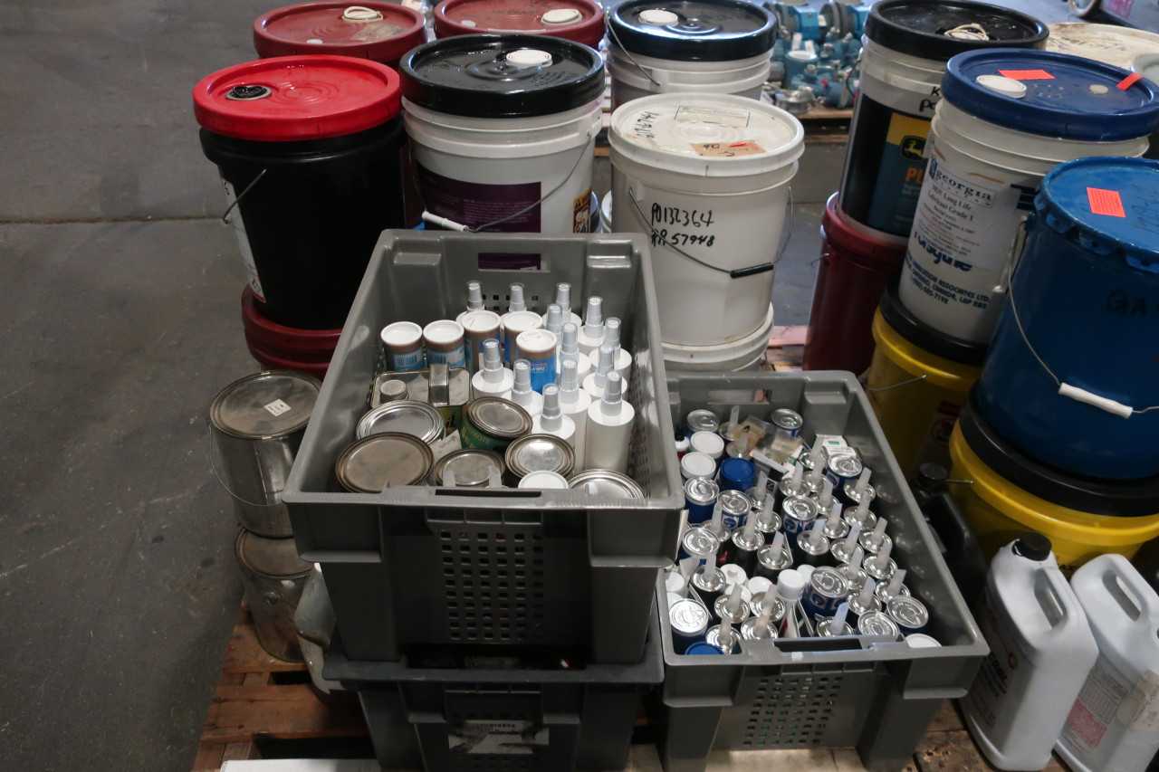 2 PALLETS OF NEW ASSORTED GREASE OIL COOLANT & LUBRICANTS - MISCELLANEOUS