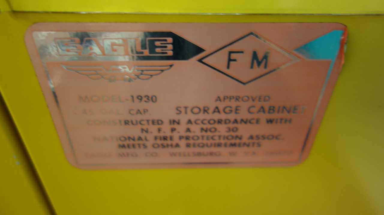 EAGLE 1930 FLAMMABLES STORAGE CABINET 40 GAL - TOOL STORAGE