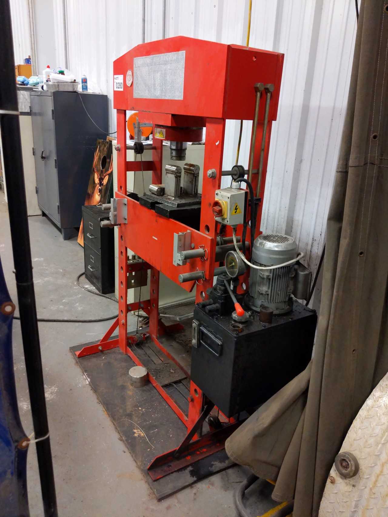 Shop Hydraulic Press - PRESSES
