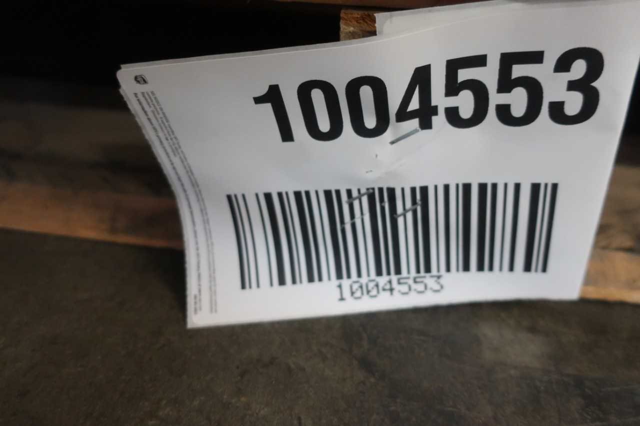 PALLET OF VELAN 1-1/2 IN CHECK VALVES - CHECK VALVE