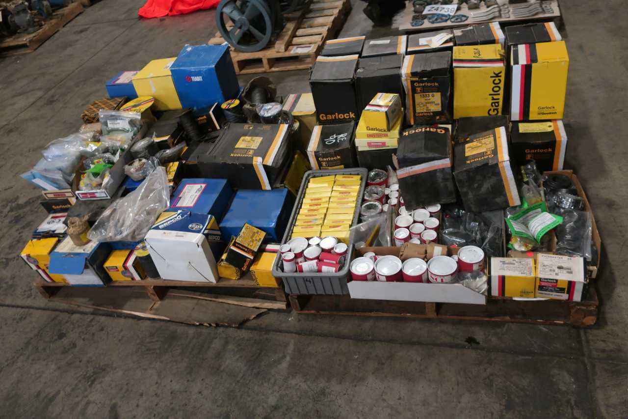 2 PALLETS OF ASSORTED PUMP PACKING MATERIALS GARLOCK, CHESTERTON, JOHN CRANE, AMERICAN BRAIDING - PUMPS