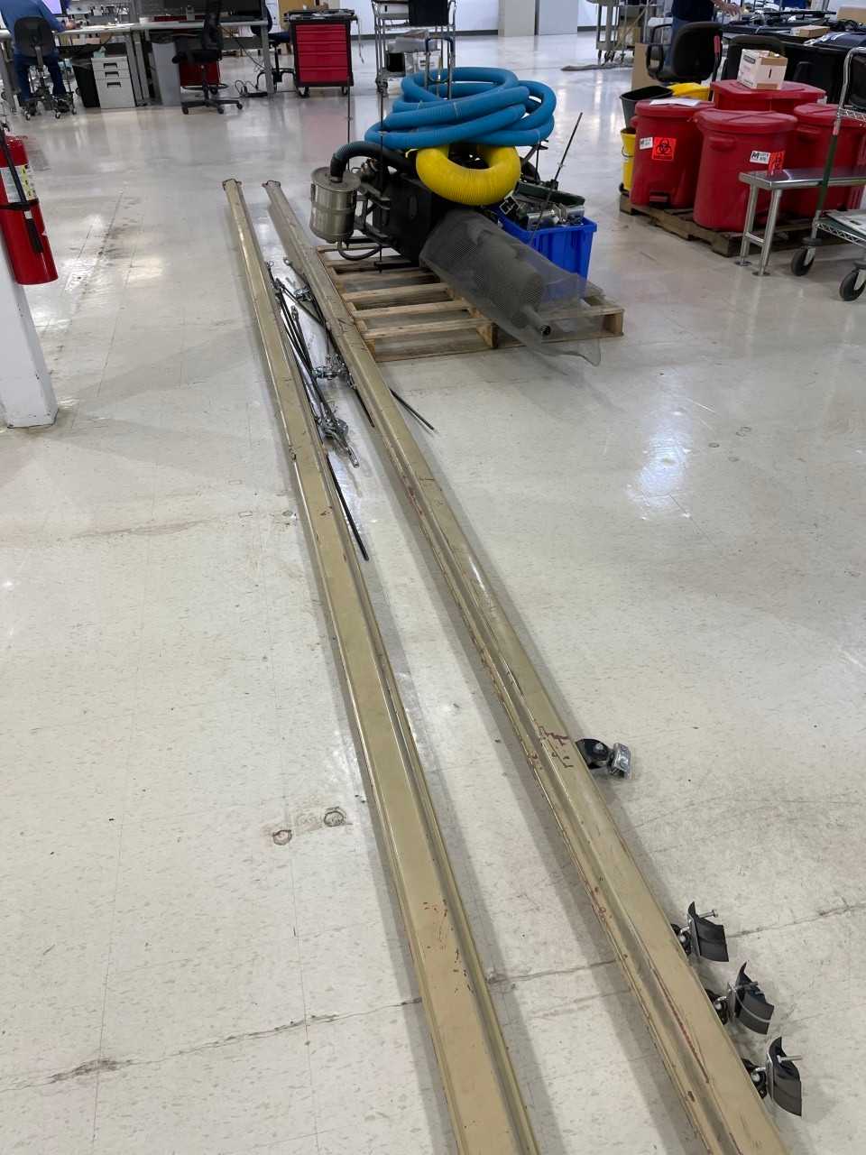 Vacuum Gripper System With Rail System - CONVEYORS