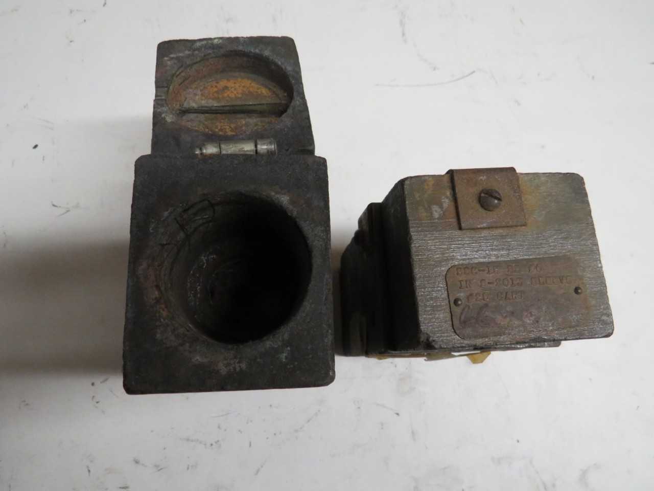 LOT OF 2 CADWELD 6/O TO SLEEVE MOLD - HAND TOOLS