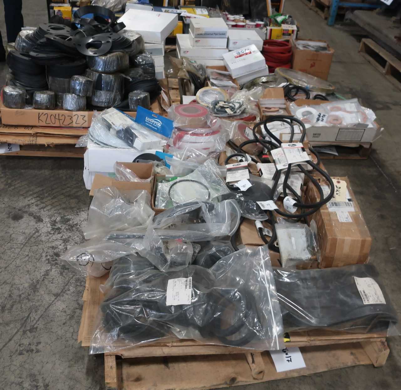 3 PALLETS OF ASSORTED POWER TRANSMISSION BELTS, GASKETS, SEALS - POWER TRANSMISSION